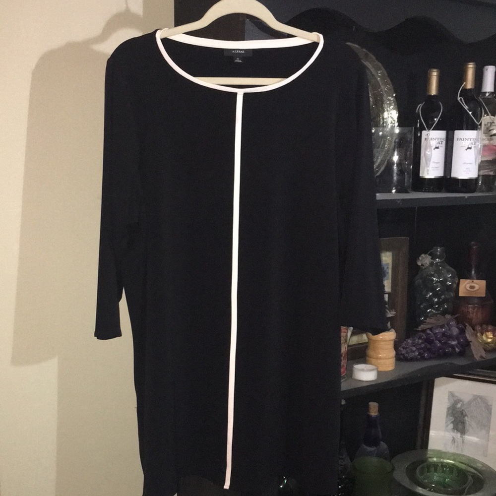Alfani blouse in black and white SIZE 2X